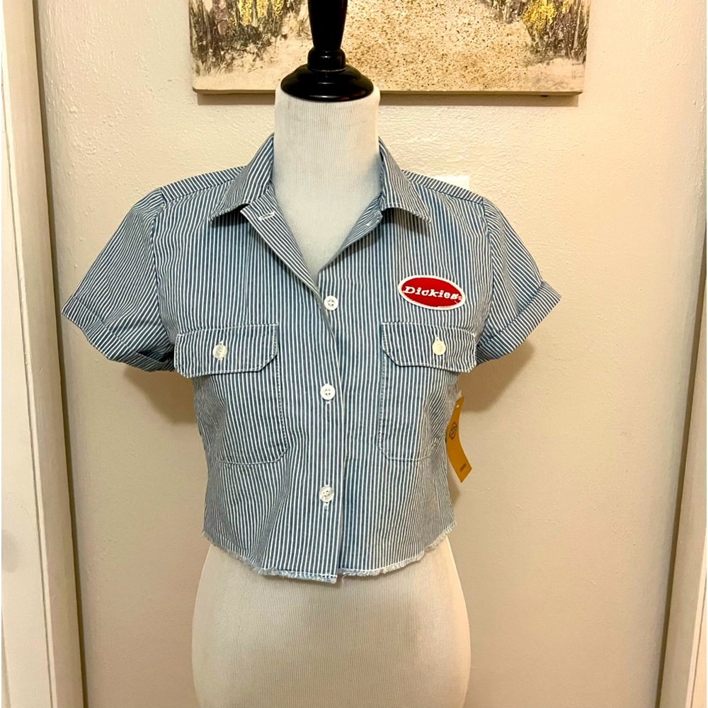 Dickies NWT button up crop short sleeve , cotton blue white pen stripes  Small